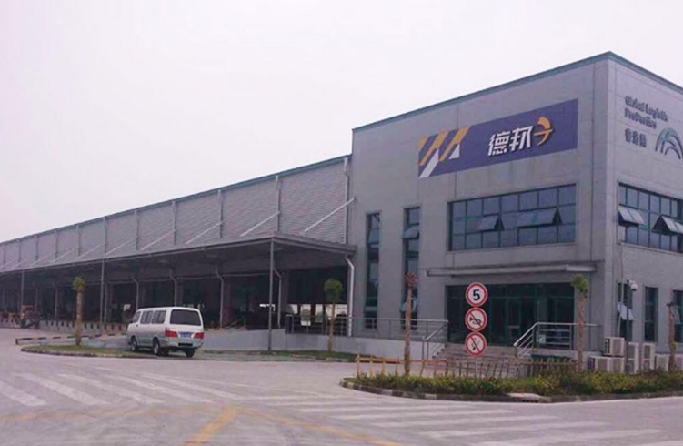 ����˹����